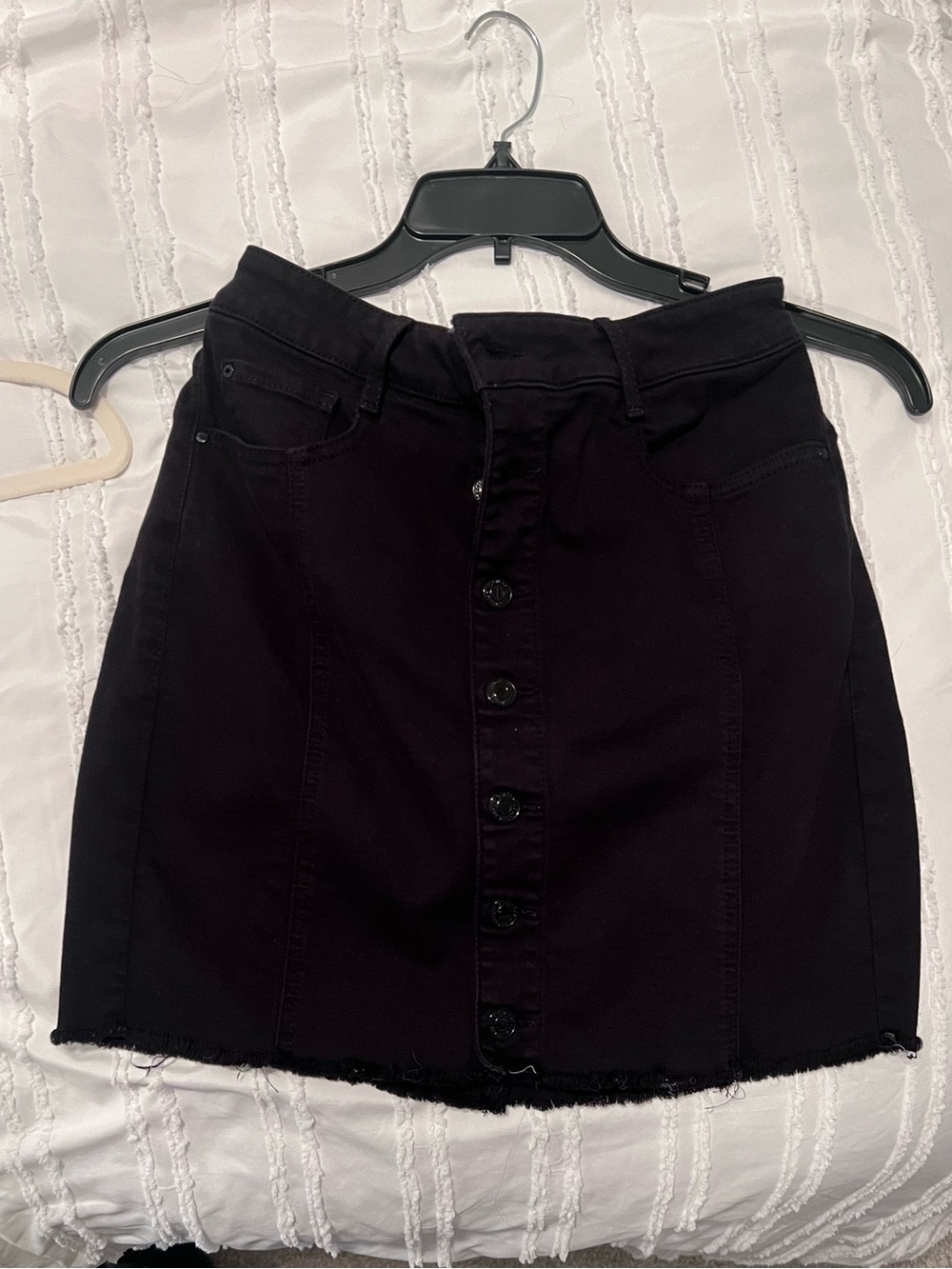 GUESS Black Denim Button Front Raw Hem Mini Skirt